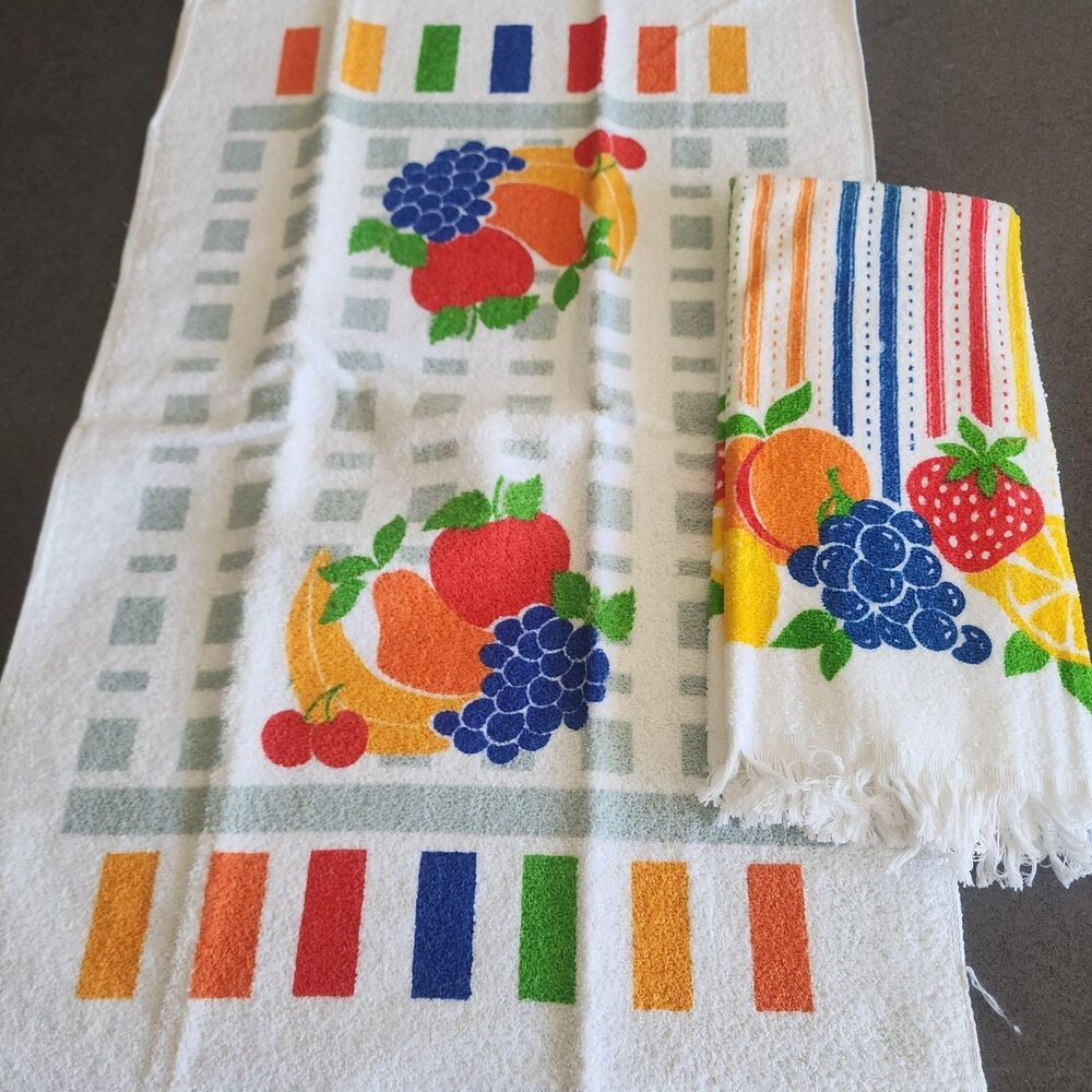 Vtg 70s Fruit Kitchen Towels Set Terry Cloth Grapes Apple Strawberry Retro MCM